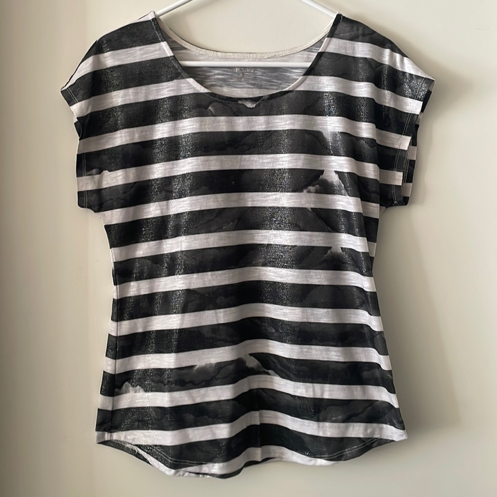 Apt 9 Shimmer Tee
